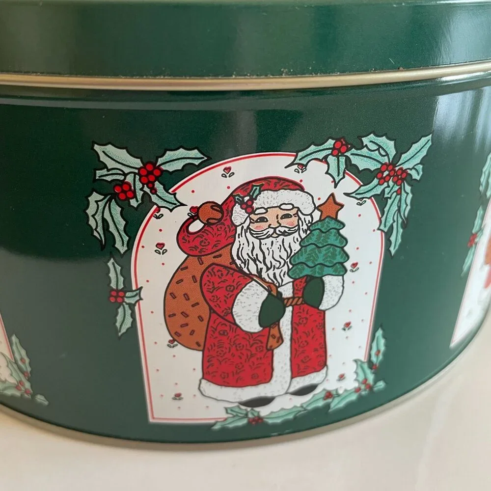 Large Cookie Candy Tin Vintage 1990’s Santa Holly New